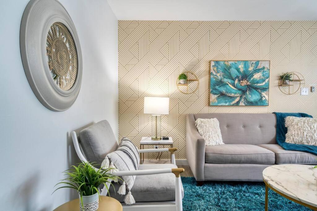 2Br 1Ba Duplex House King Beds Great For Small Groups Close To All Uptown Charlotte Attractions Екстериор снимка